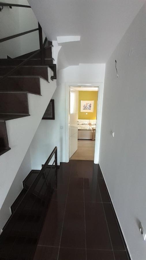 Down Gate - Appartmans Appartement